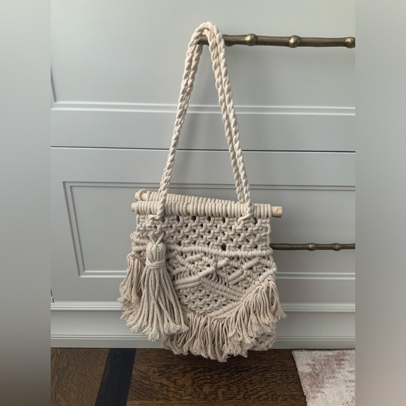 ZARA Macrame Woven Medium Hand Made Boho Bohemian Cream Shoulder Purse LIKE NEW - Picture 5 of 16